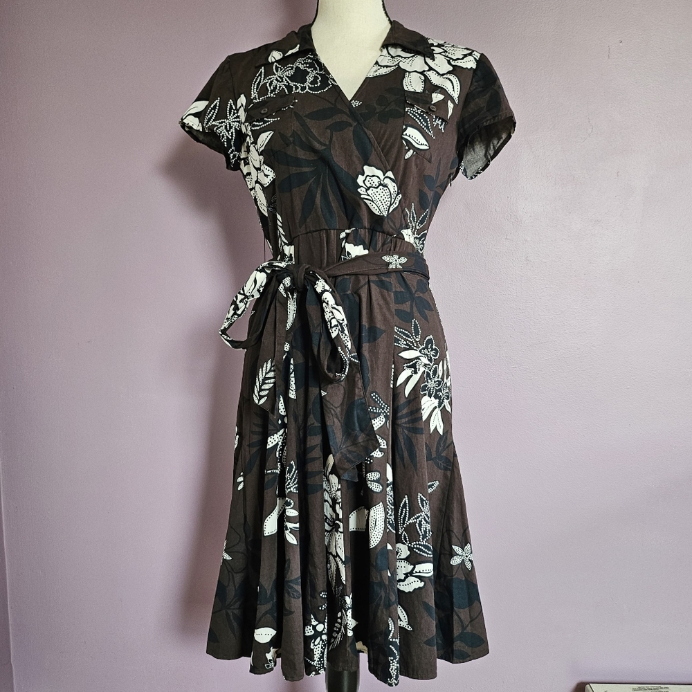Talbots Vintage Cotton Brown Floral Cottagecore Retro Wrapped V-Neck Midi Dress